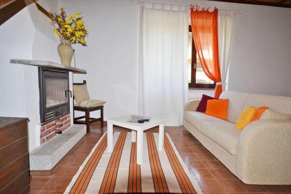 Casa Mario Apartment โดมาโซ ภายนอก รูปภาพ